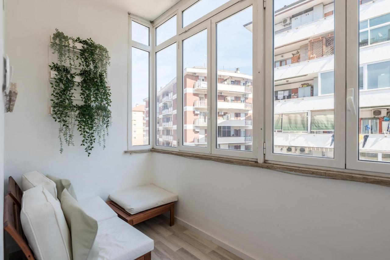 Cinecitta Gem Flat With Veranda Lejlighed *
