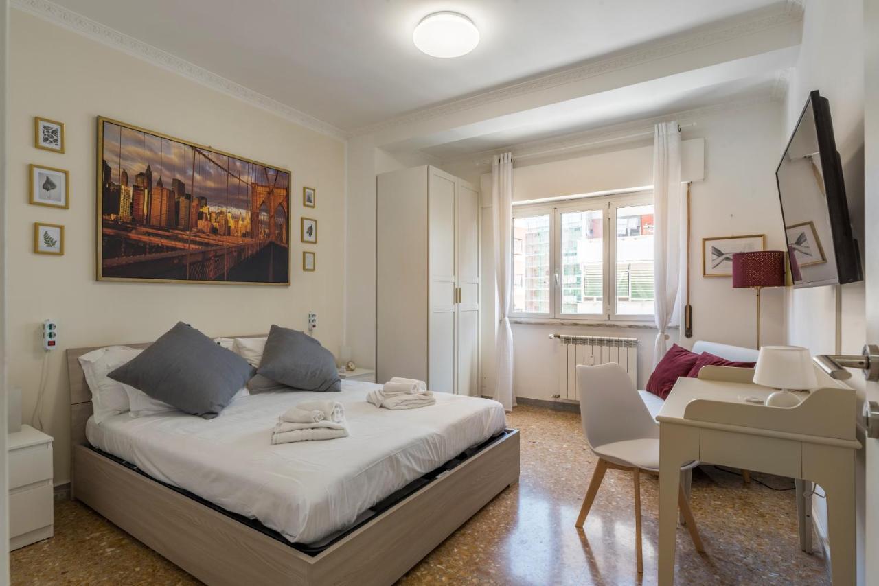 Cinecitta Gem Flat With Veranda Lejlighed Rom